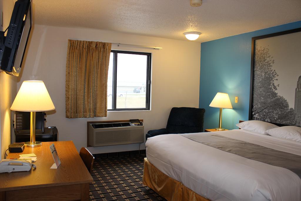 Hotel Super 8 By Wyndham West Lincoln